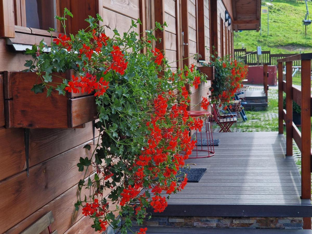 Sport-Hotel Sibenicni Vrch Mnichovice Экстерьер фото