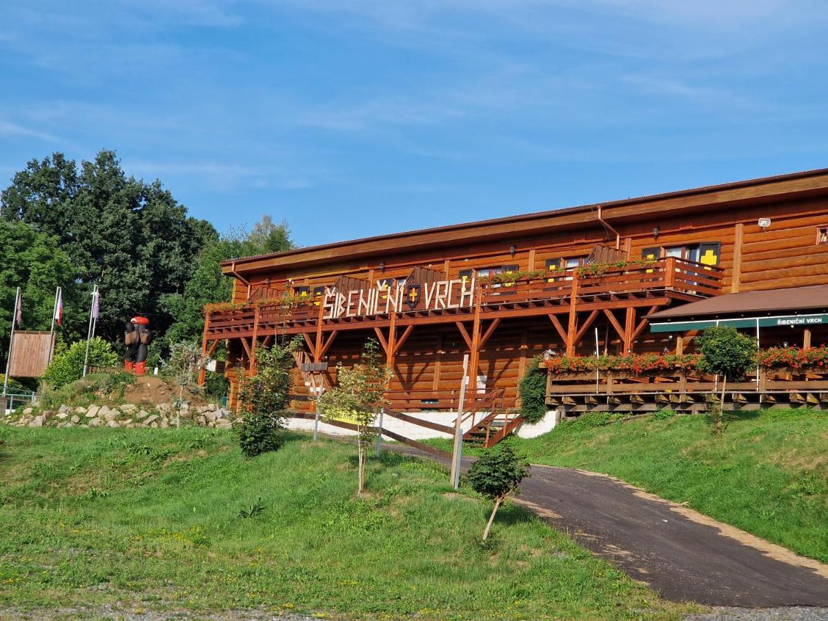 Sport-Hotel Sibenicni Vrch Mnichovice Экстерьер фото
