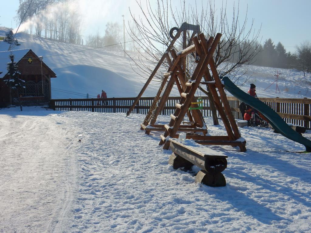 Sport-Hotel Sibenicni Vrch Mnichovice Экстерьер фото
