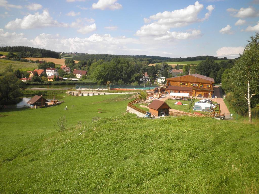 Sport-Hotel Sibenicni Vrch Mnichovice Экстерьер фото